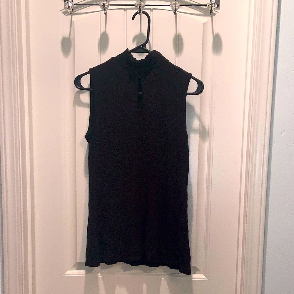 Keyhole sleeveless top with stretch high neck, size S